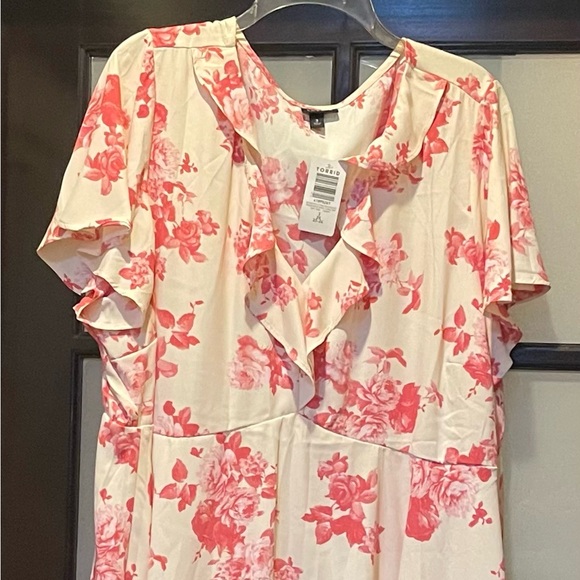 Torrid Women's Floral Top - Pink and Cream/Georgette Flutter V Neck - Picture 1 of 5